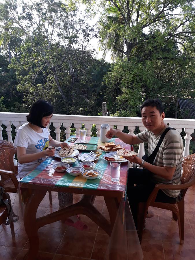Hewage Resort 阿努拉德普勒 外观 照片